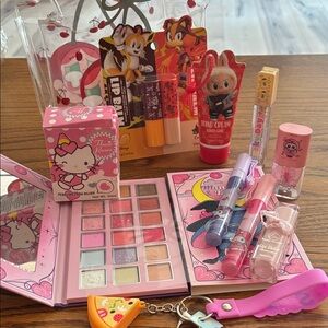 Hello Kitty Pink & Pastel Makeup Gift Set with Eyeshadow Palette